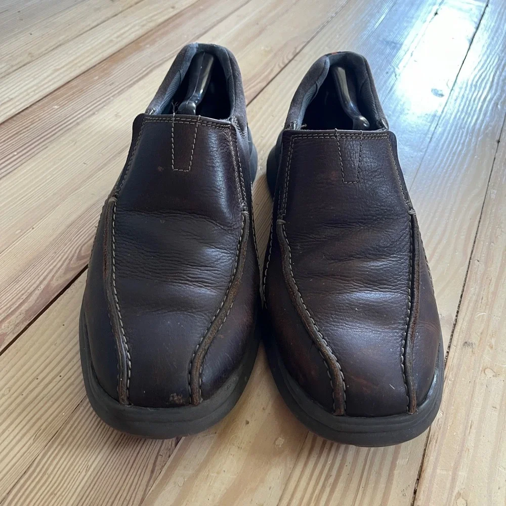 Clarks Men Tilden Free Dark Brown Leather Slip On Loafers Moc Toe Size 10 preppy